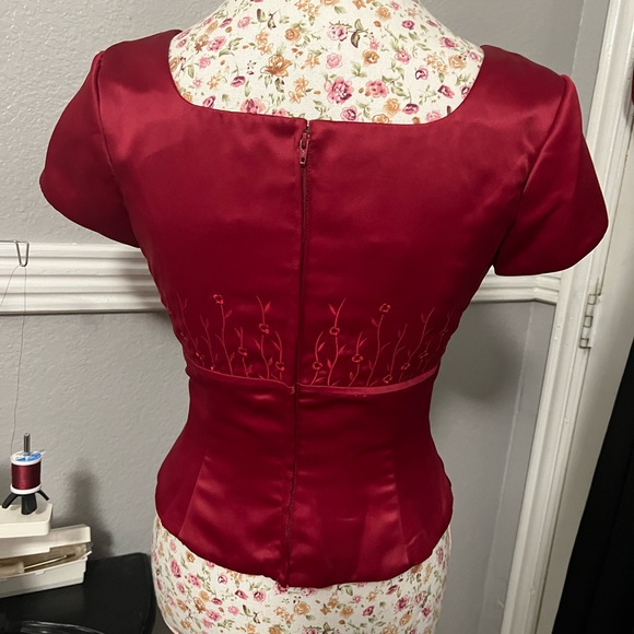Corset Top - Picture 2 of 2